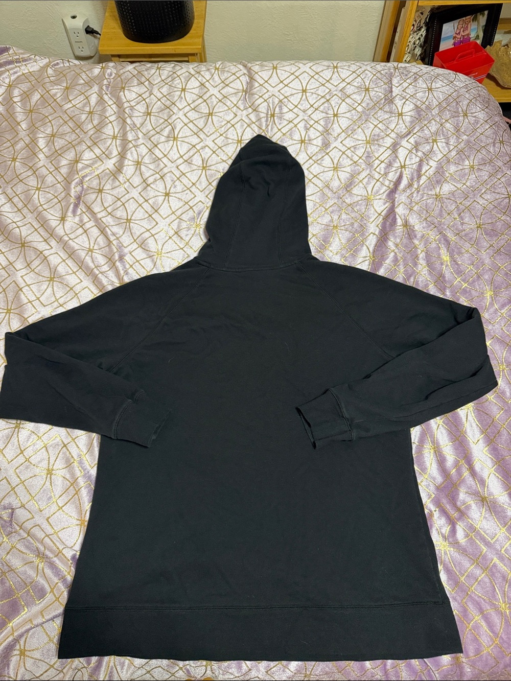 ๐ฅ WOMANS The North Face Black Hoodie with White Logo - Picture 10 of 10
